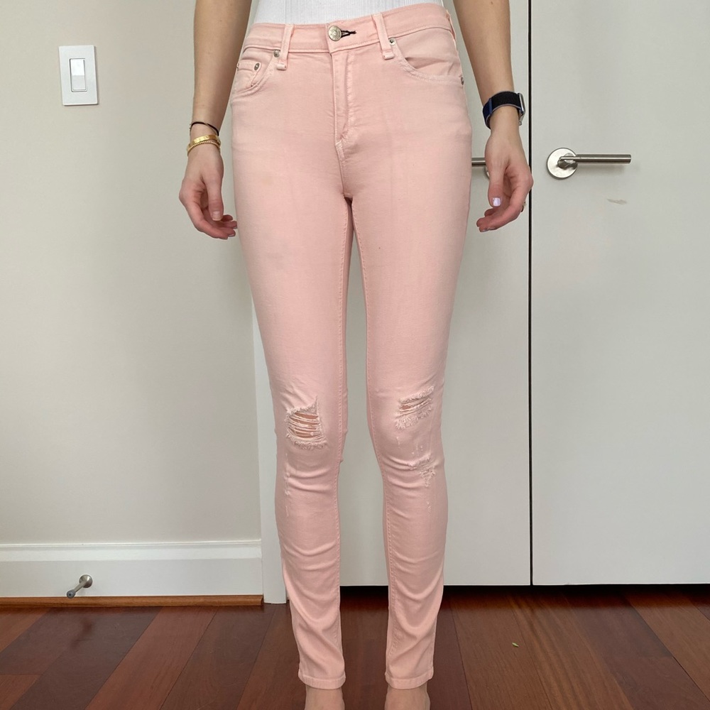 Distressed Skinny jeans